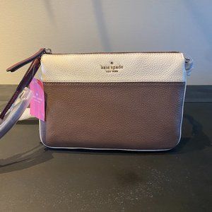 Leila Triple Gussett Crossbody Bag